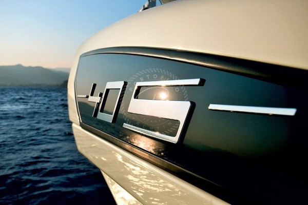2010 AZIMUT 40 S