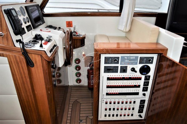 2007 ALEN YACHT 425