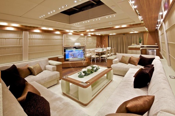 2011/2017 GOLDEN YACHTS CUSTOM 40M