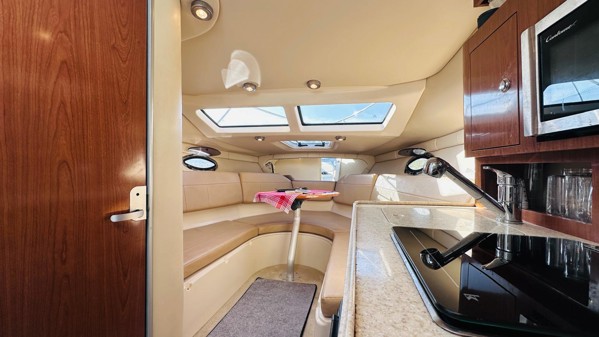 2011 REGAL 2565