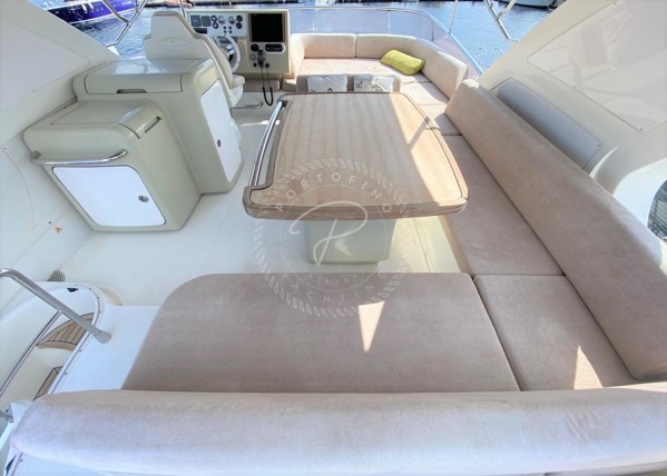 2012 AZIMUT 64 FLY