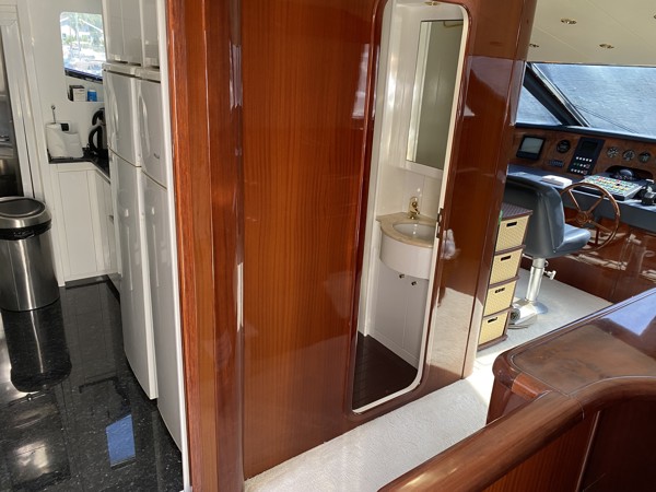 2000 FALCON 86
