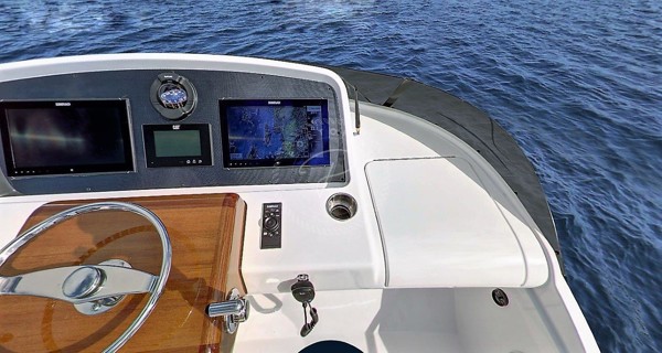 2017 BERTRAM 35
