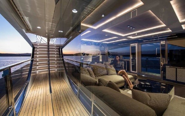 2018 DOMINATOR ILUMEN 28M