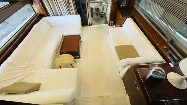 2012 PRINCESS 64