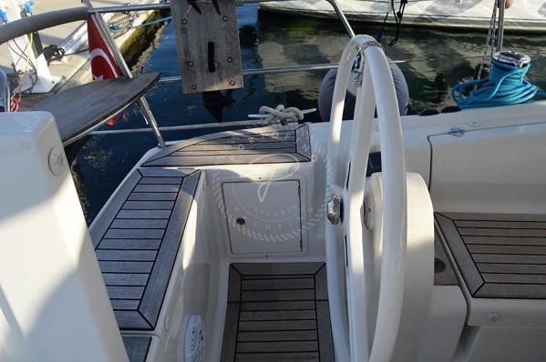 2012 ELAN 444 IMPRESSION