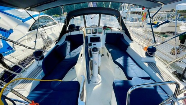 2005 BENETEAU OCEANIS 393 CLIPPER