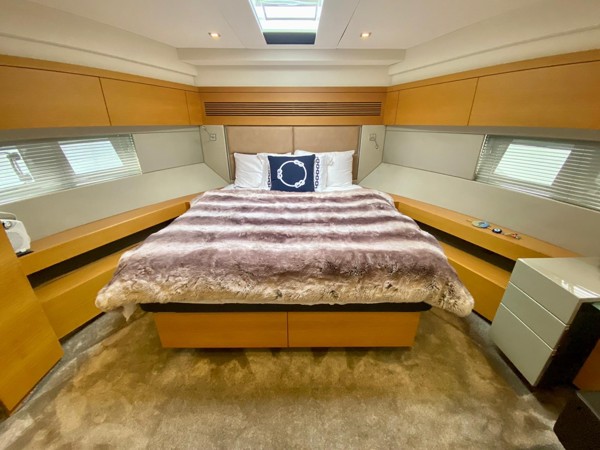 2012 FAIRLINE TARGA 50 GT