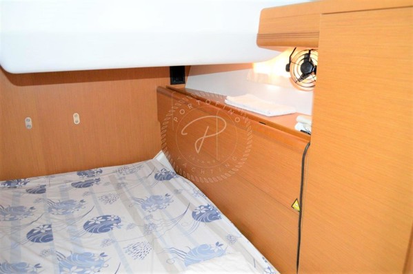 2012 JEANNEAU 53