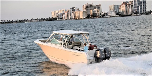 2016 SAILFISH 325 DC