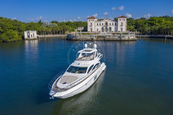 2016 AZIMUT 64 FLY