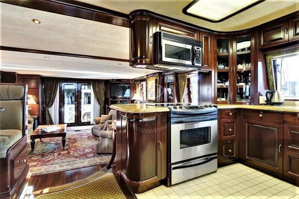 2002 CAPE SCOTT PILOTHOUSE 86
