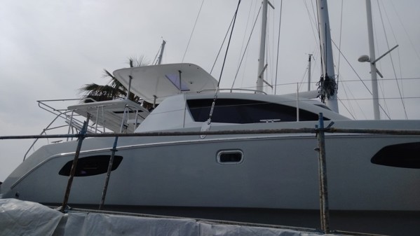 2013 LEOPARD 39