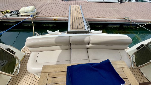 2003 AZIMUT 42 FLY