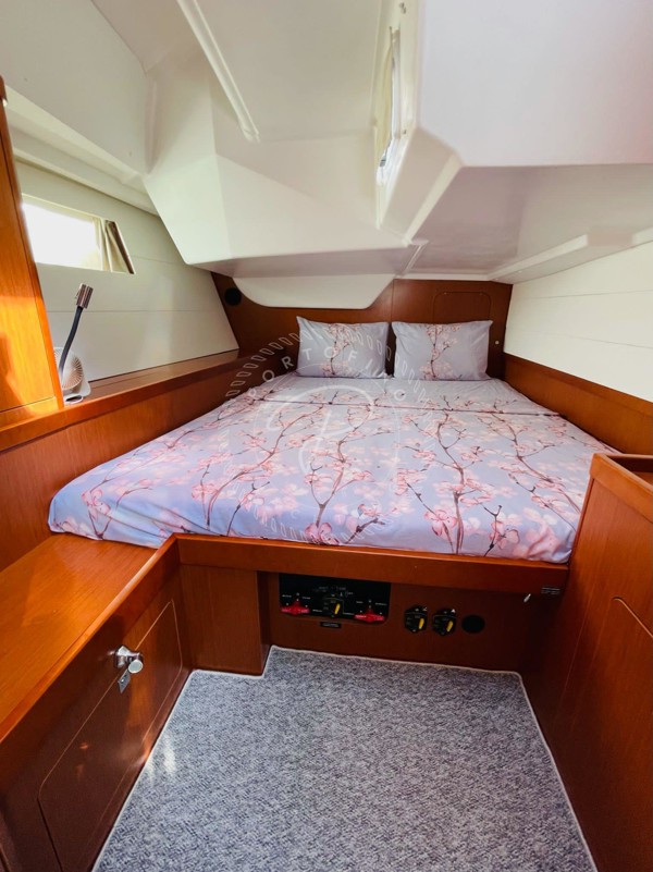 2016 BENETEAU OCEANIS 48