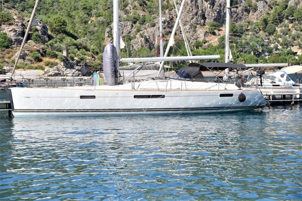 2012 JEANNEAU 53