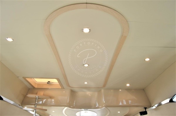 2006 FERRETTI 550 FLY