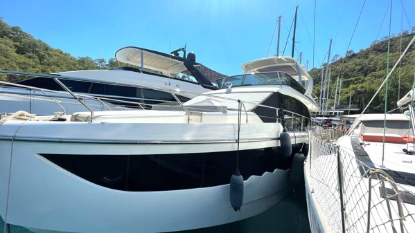 2019 ABSOLUTE 58 FLY