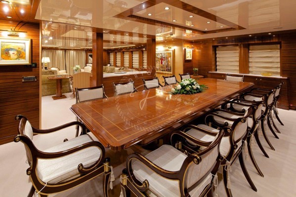 2006/2013 MONDOMARINE CUSTOM 49M