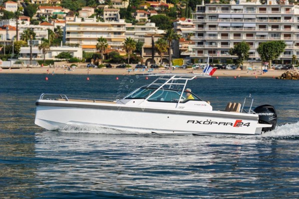 2020 AXOPAR 24 T-TOP