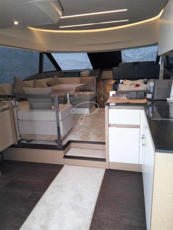 2018 PRESTIGE 460 FLY