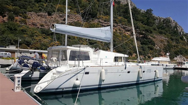 2010 LAGOON 500