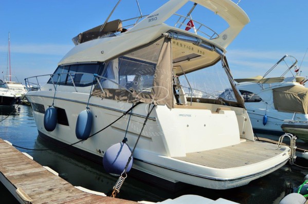 2011 PRESTIGE 350