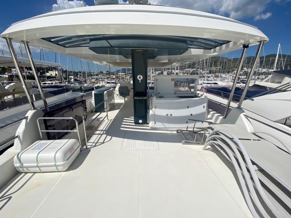 2018 SIRENA YACHTS 64