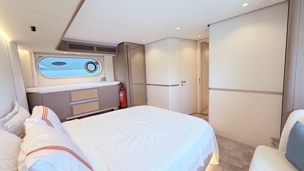 2025 AZIMUT MAGELLANO 60