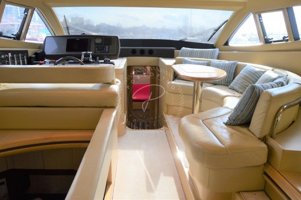 2006 FERRETTI 550 FLY