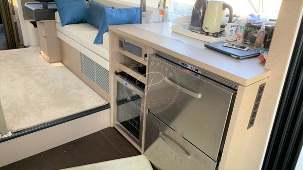 2020 PRESTIGE 420 FLY
