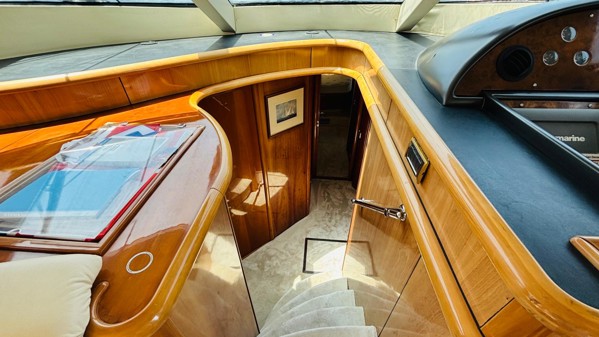 2000 SUNSEEKER MANHATTAN 64