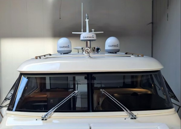 2006 MOCHI CRAFT DOLPHIN 51