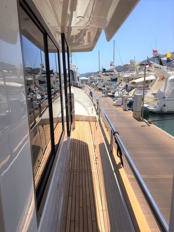 2014 BENETEAU SWIFT TRAWLER 50