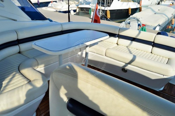 1997 PRINCESS V40