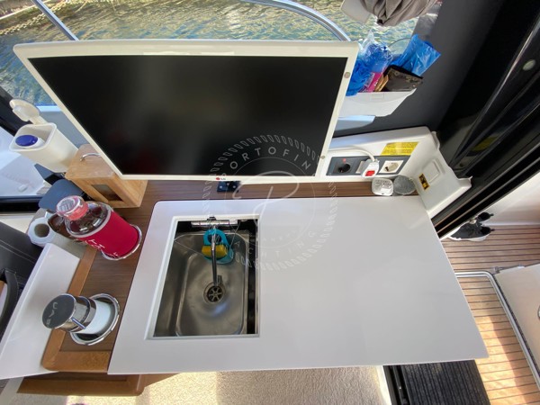2017 JEANNEAU MERRY FISHER 895