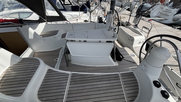 2008 JEANNEAU 42 DS 