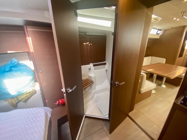 2021 BENETEAU OCEANIS 51.1