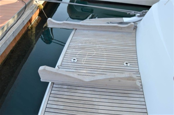 2013 BENETEAU ANTARES 42