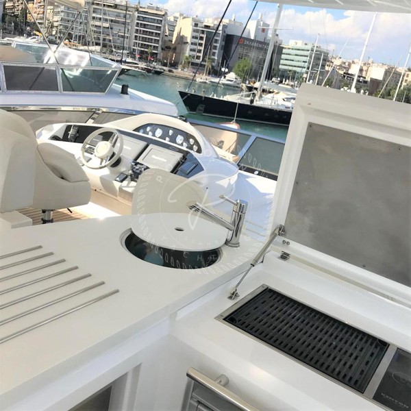 2012 SUNSEEKER 80