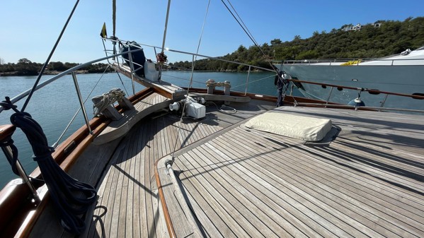 2011 TIRHANDIL CUSTOM 20 M WOODEN