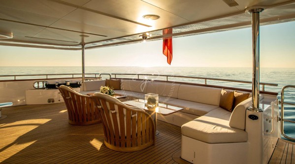 2014 BENETTI CRYSTAL 140