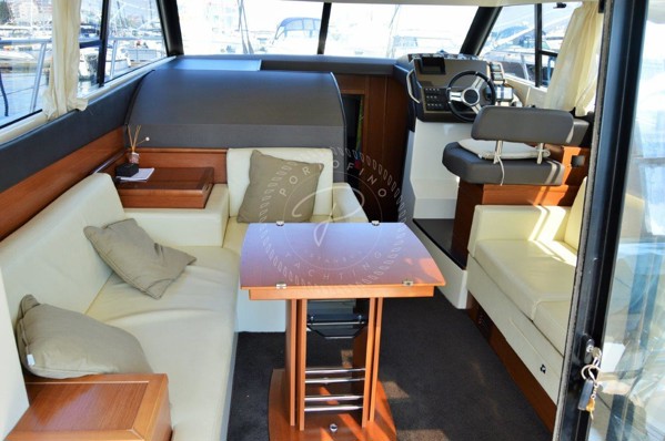 2011 PRESTIGE 350