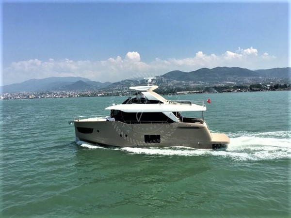 2017 ABSOLUTE NAVETTA 58