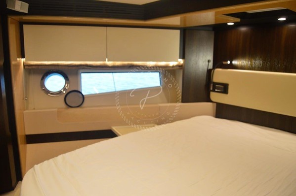 2017 AZIMUT 66 FLY