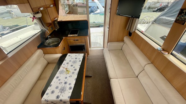 2014 GREENLINE 33 HYBRID