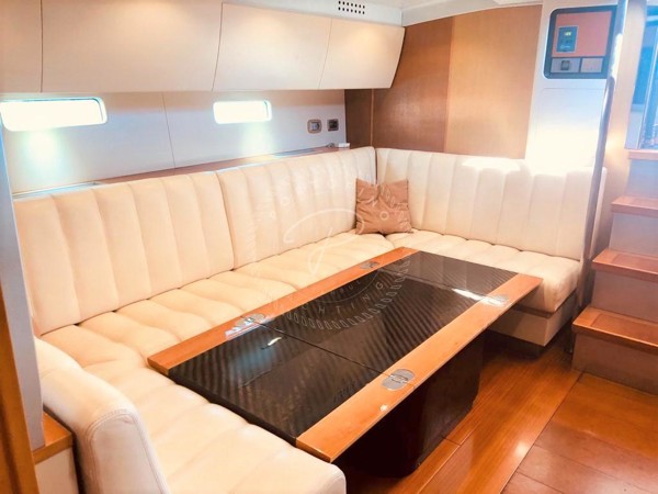 2007 MAXI DOLPHIN 51