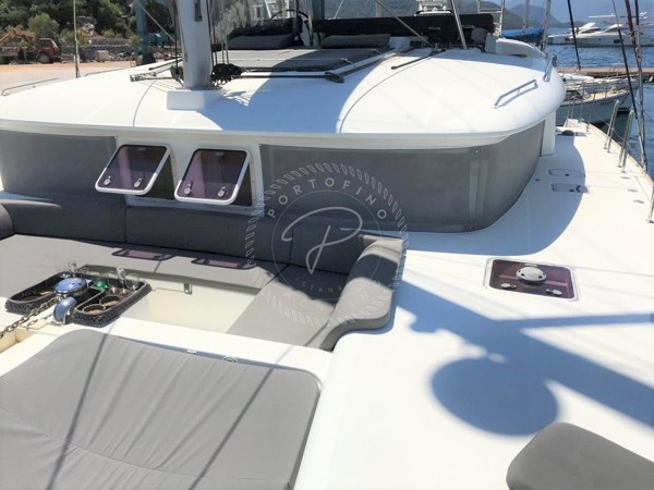 2011 LAGOON 450 F