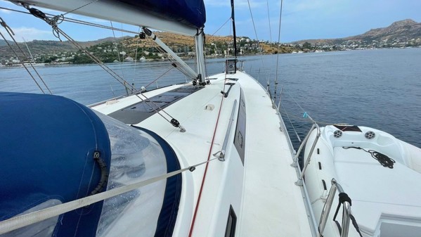 2015 BAVARIA 56 CRUISER