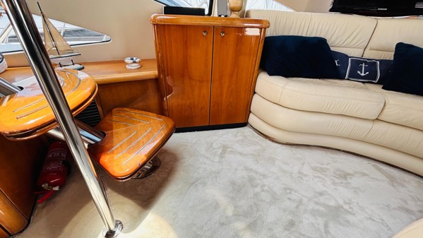 2000 SUNSEEKER MANHATTAN 64
